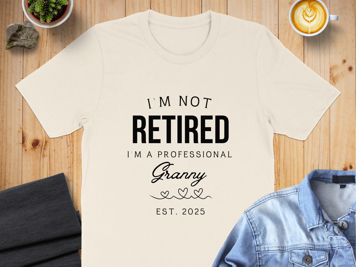 I'm Not Retired I'm a Professional Granny product tee shirt